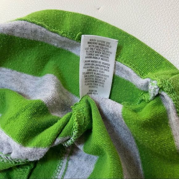 Carter’s short sleeve shirt - Picture 2 of 11